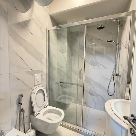 Centre Lions Gate 1 Apartman Tirana
