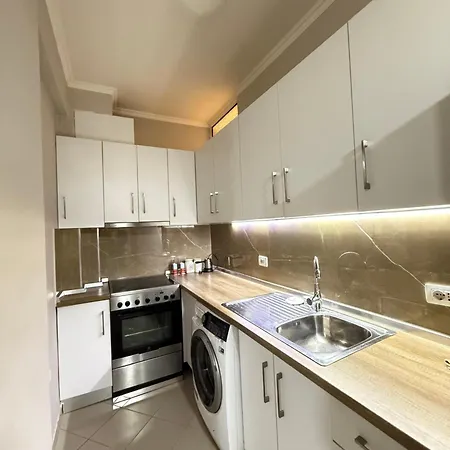 Apartman Centre Lions Gate 1 Tirana